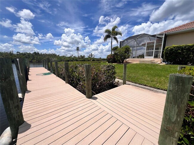 Building Photo - 5480 Sea Edge Dr