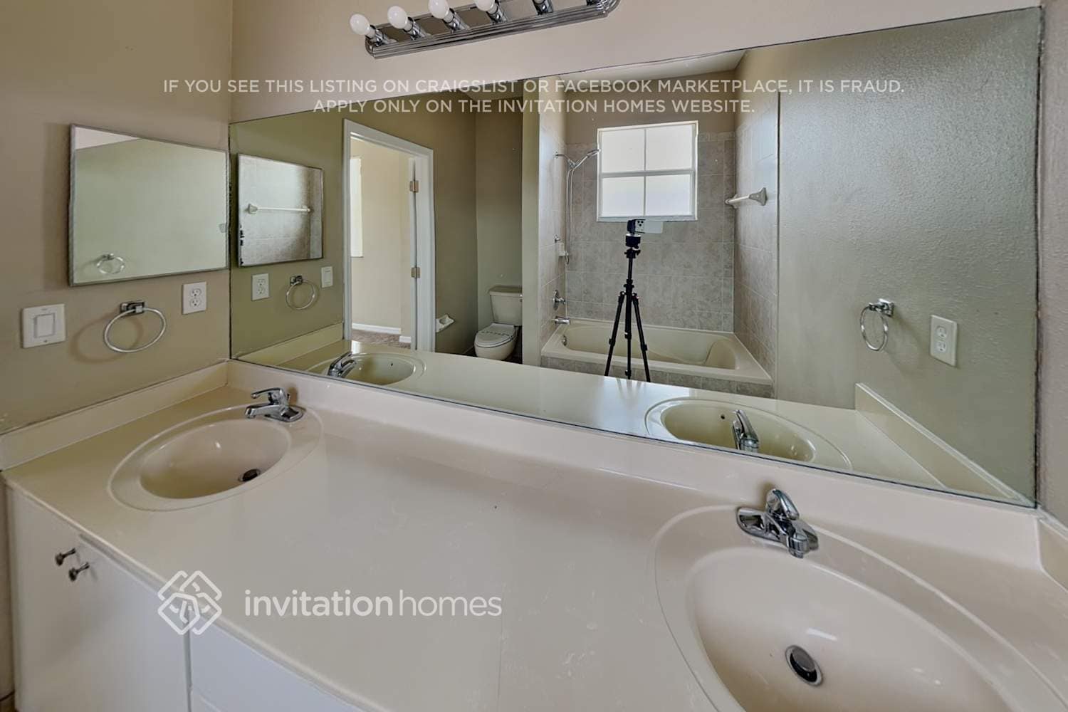 Building Photo - 15307 SW 88th Terrace