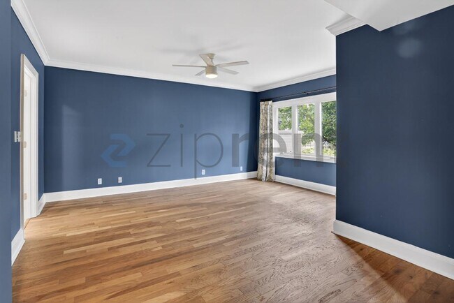 Building Photo - 3638 Peachtree Rd NE