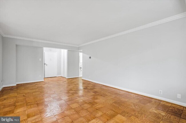 Building Photo - 4201 Cathedral Ave NW