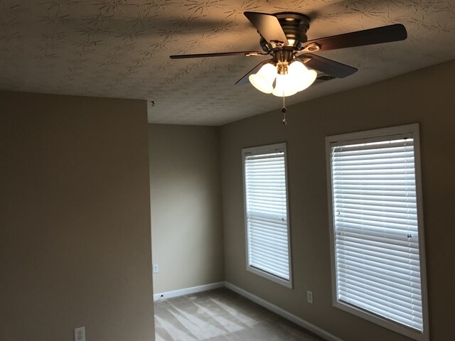 Building Photo - 304 Woodland Pass