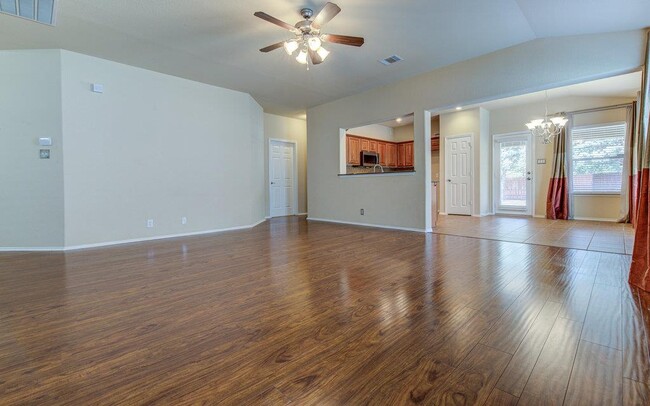 Building Photo - 307 Riverine Way