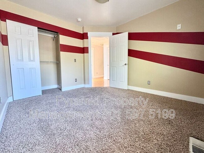 Building Photo - 1747 W 8300 S