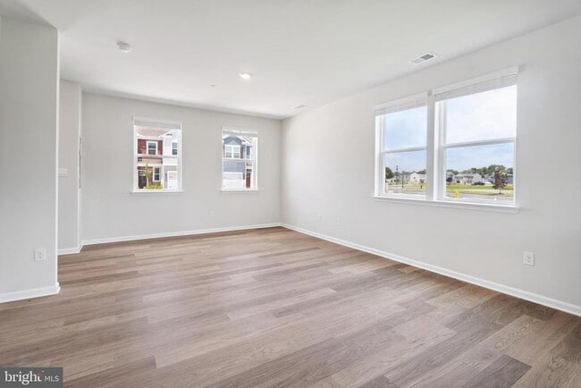 Building Photo - 1408 SUGARPLUM Ln