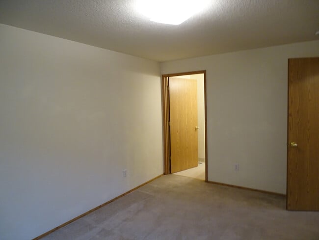 Building Photo - 7509 NE 67th St
