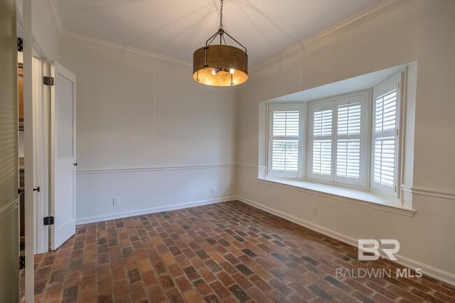 Building Photo - 359 S Mobile St