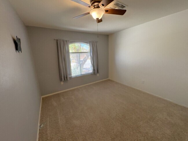 Building Photo - 4 bedroom two bath close to Cienega High S...