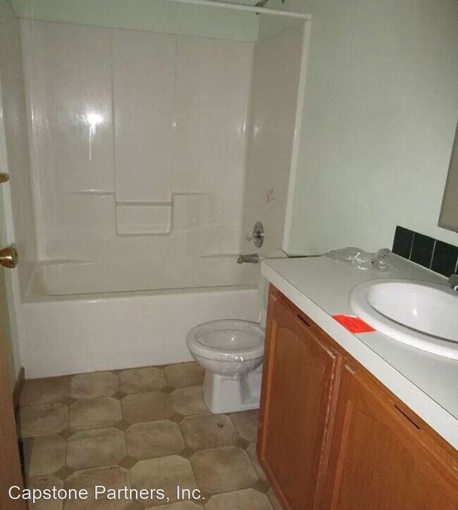 Building Photo - 4 br, 3 bath House - 3100 W Sunnybrook St