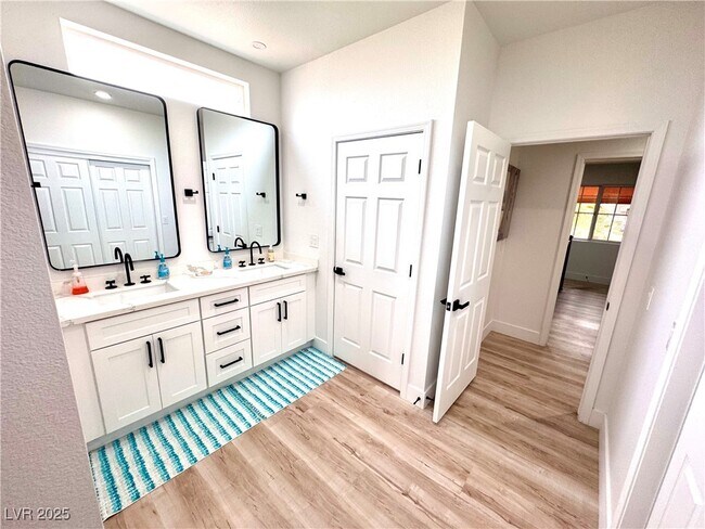 Building Photo - 9053 Firebird Dr