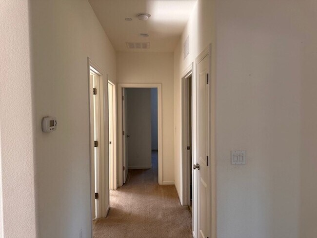 Building Photo - $500.00 off first full months rent - Beautiful home in River Island