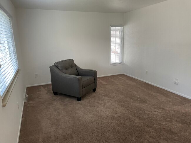 Building Photo - 6243 Gray St