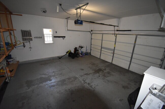 Building Photo - 89 Damascus Dr