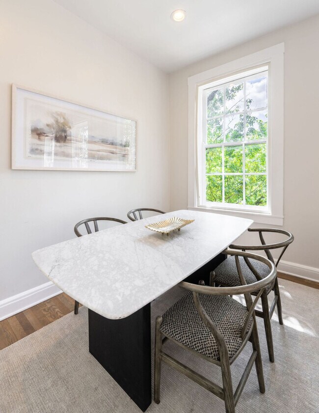 Building Photo - 1326 Broadway-SI FL3-ID1312458P