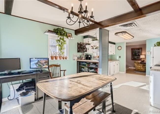 Building Photo - Great Location!  Updated Bungalow 2 bed, 1 bath with a bright open floorplan- fences yard- $500 o...