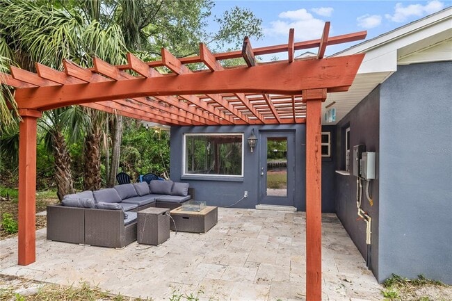 Building Photo - 8916 Memorial Hwy