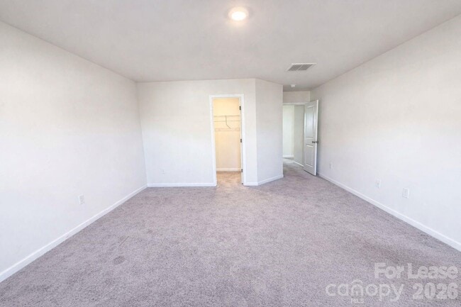 Building Photo - 193 Brentwood Dr