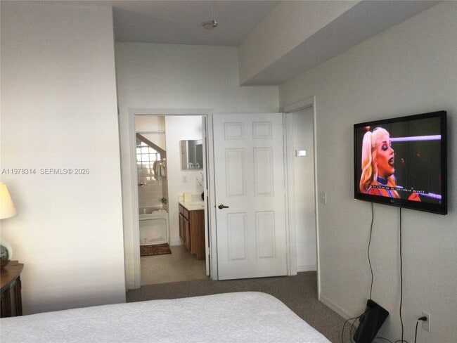 Building Photo - 4601 Yellowgold Rd W