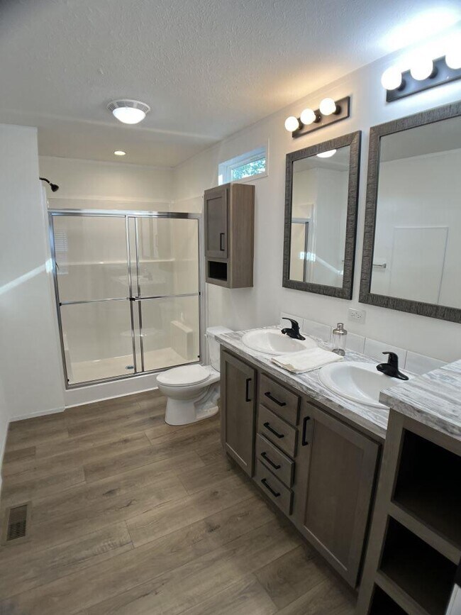 Building Photo - 12710 Granger Ct