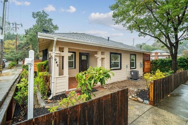 Primary Photo - 1 Brookdale Ave