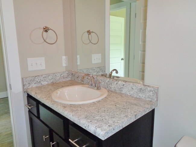 Building Photo - Home for Rent in Tuscaloosa, AL... Available to View Now!!!