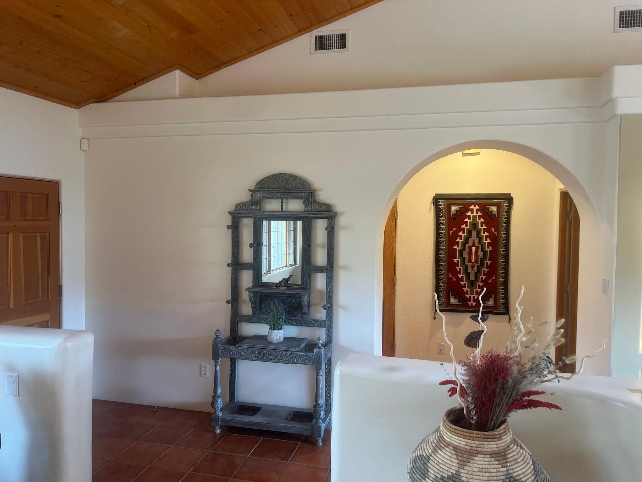 Building Photo - 2504 Griegos Pl NW