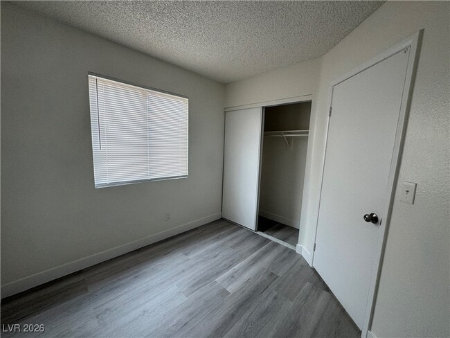 Building Photo - 4045 N Elkridge Dr