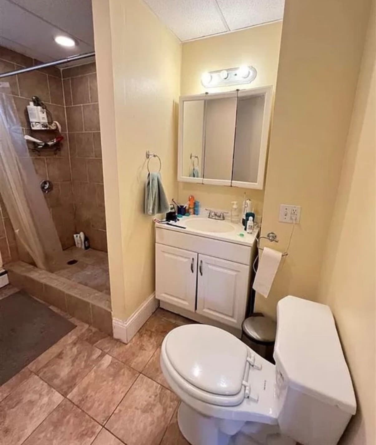 Building Photo - 282 Summer St