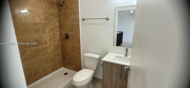 Building Photo - 110 NW 11th Ct