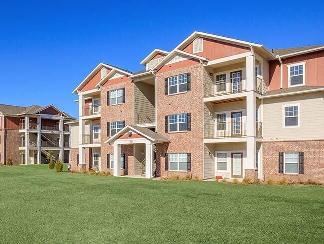Building Photo - 285 Echols Ln
