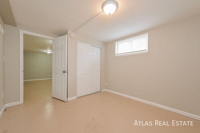 Building Photo - 1459 W Byers Pl