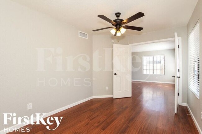 Building Photo - 21036 N 34th Dr