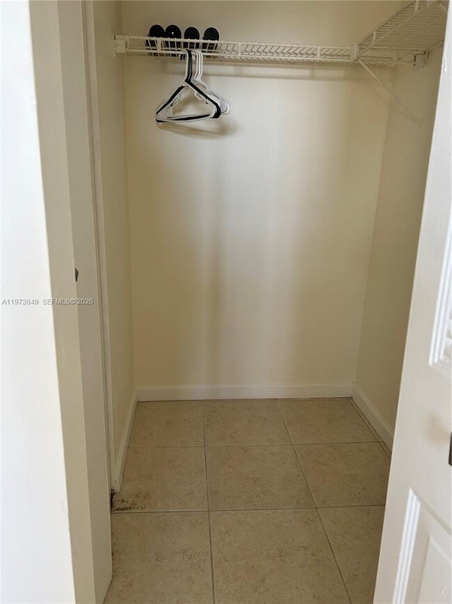 Building Photo - 1541 S Ocean Blvd