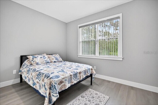 Building Photo - 128 Blare Dr