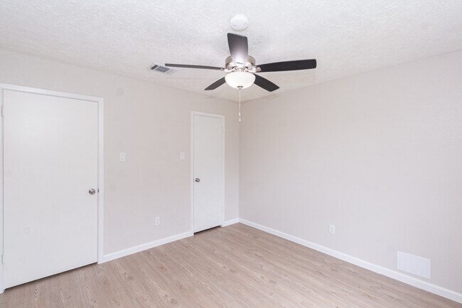 Building Photo - 16911 Bougainvilla Ln