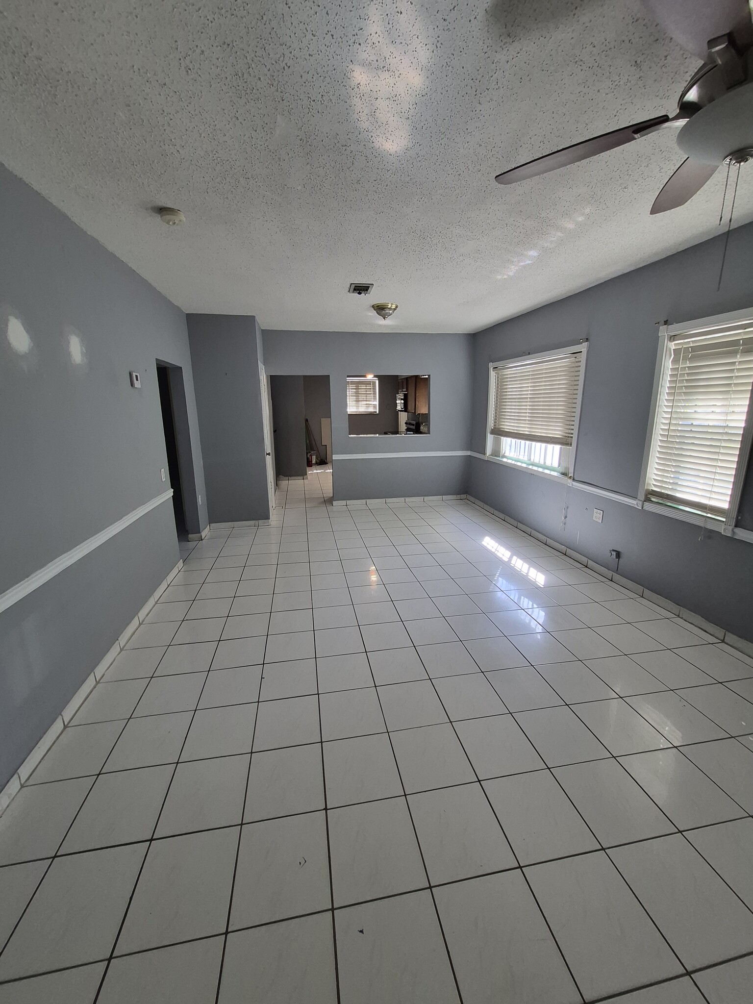 Building Photo - 1068 NW 31st St