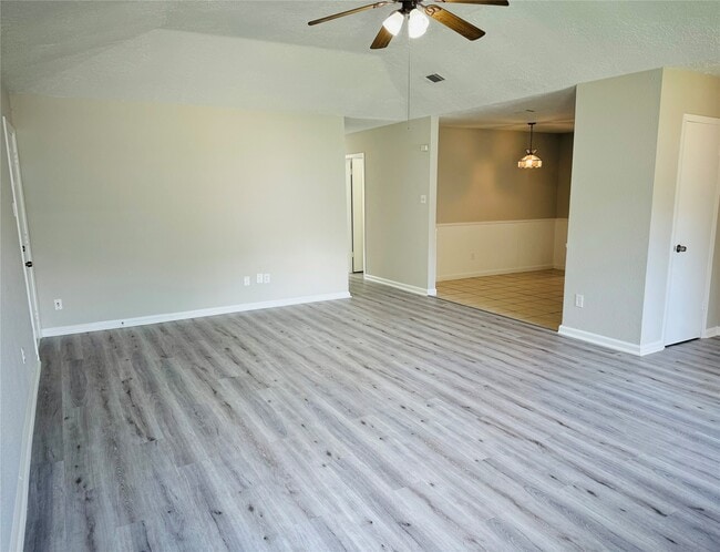 Building Photo - 15603 Raven Trail