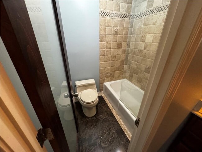 Building Photo - 2990 Mountain Trace NE