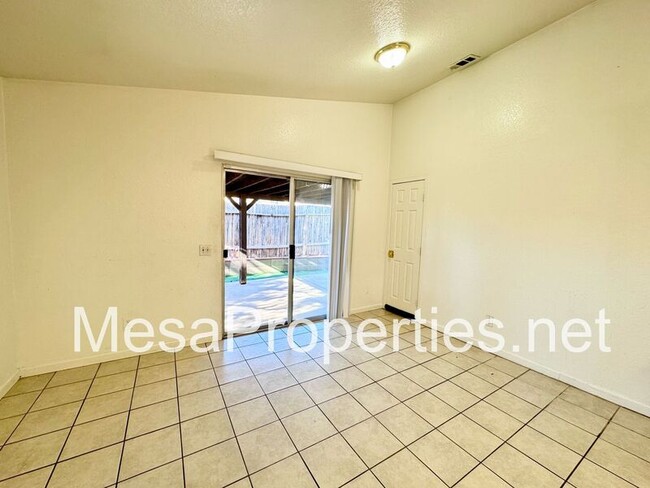 Building Photo - 13667 Gemini St