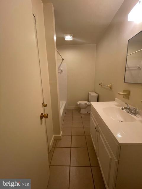 Building Photo - 547 Willis St