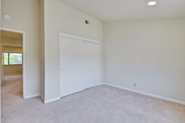 Building Photo - Condo Near Cupertino High | Updated Kitche...