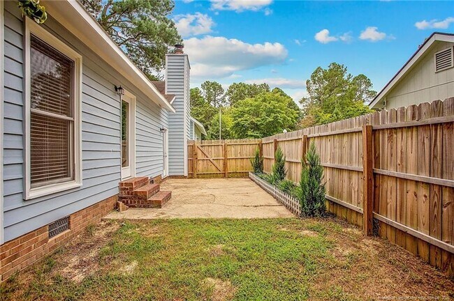 Building Photo - 4616 Pine Needle Ct