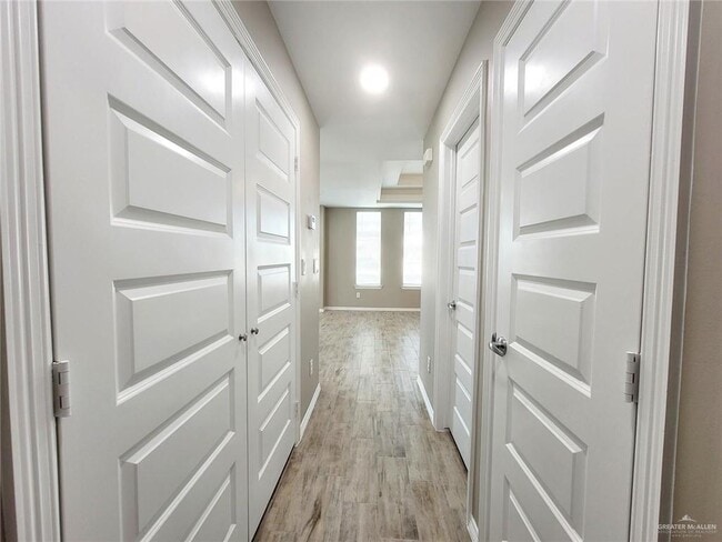 Building Photo - 12 Bella Costa Dr