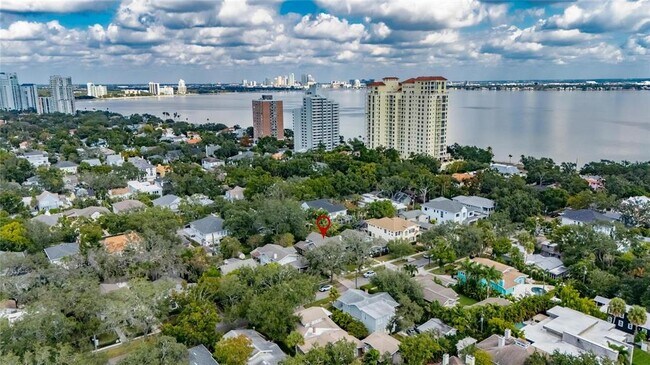 Building Photo - 3003 W Harbor View Ave