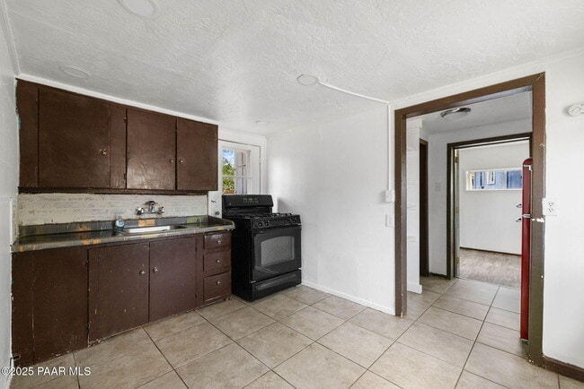 Building Photo - 1623 Idylwild Rd