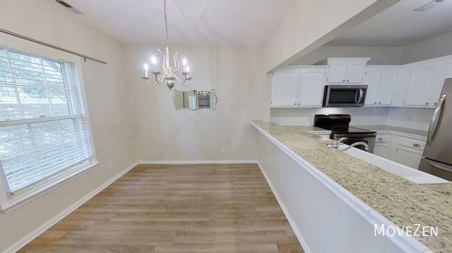 Building Photo - 3200 Selwyn Farms Ln