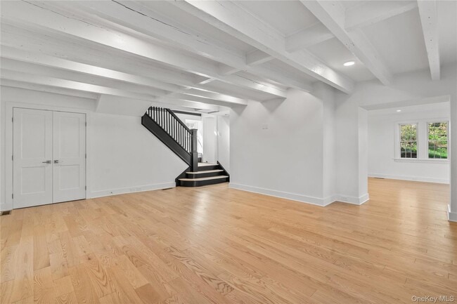 Building Photo - 26 Latimer Ln