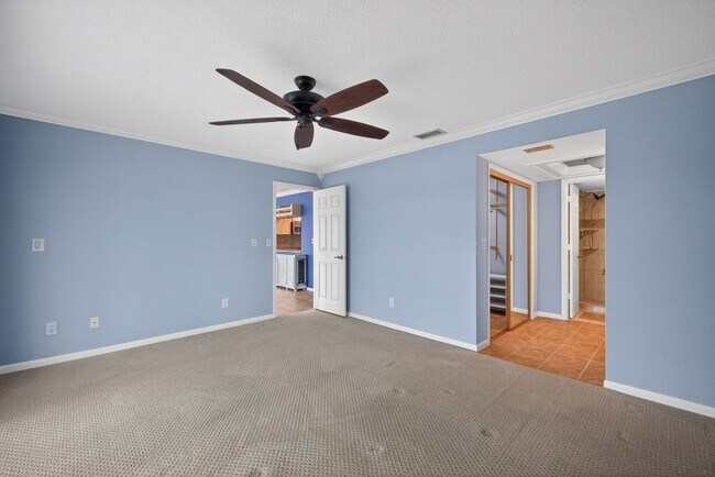 Building Photo - Gulf Access 2 bedroom 2 Bath Fully updated Condo with Water View