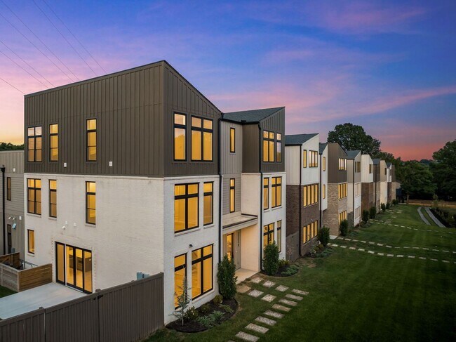 Building Photo - Brand New Townhome in The Heart Of East Nashville