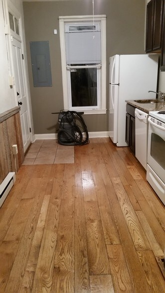 Real oak floors main level - 115 S Locust St