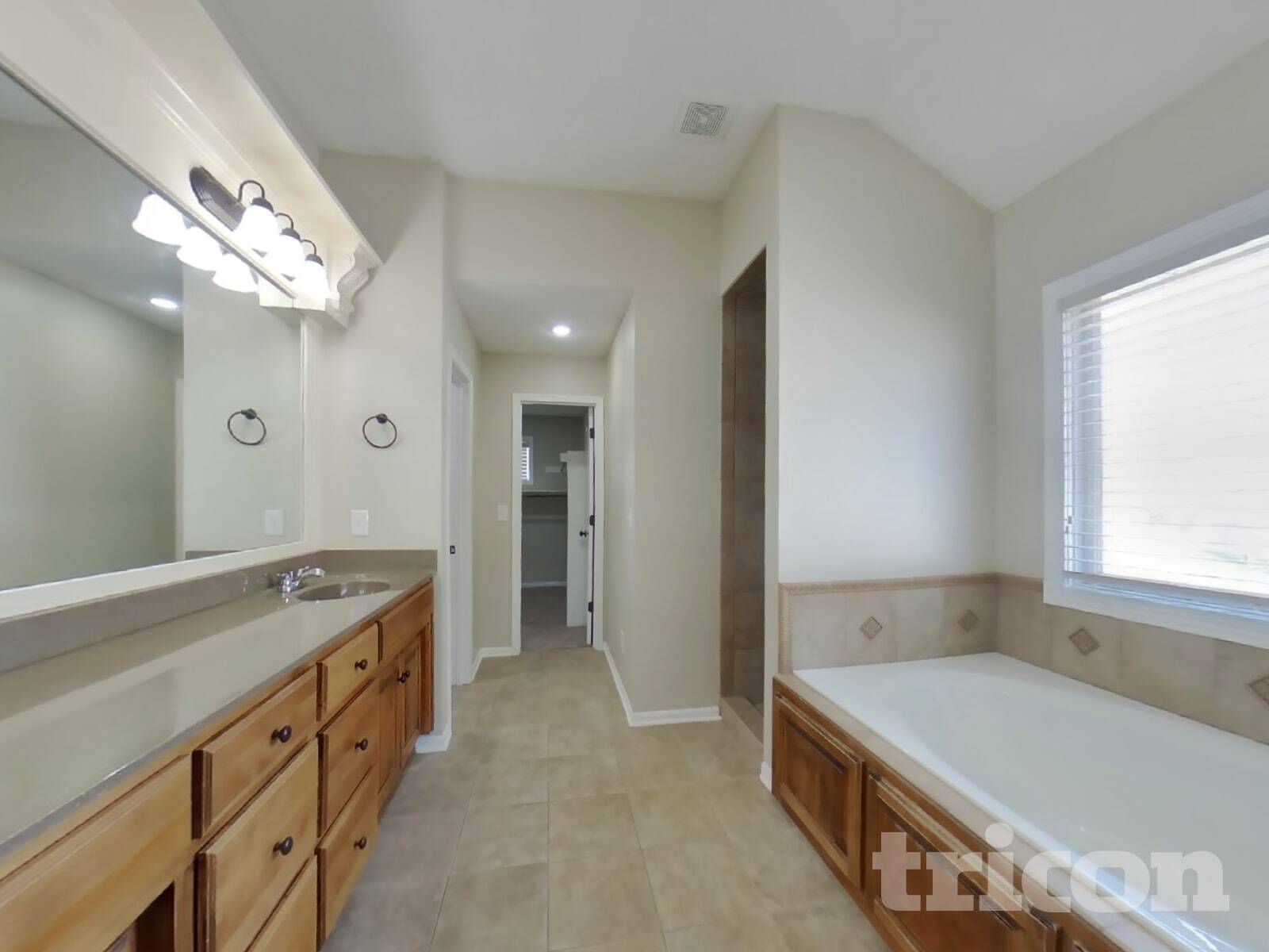 Building Photo - 16885 W 161st Terrace